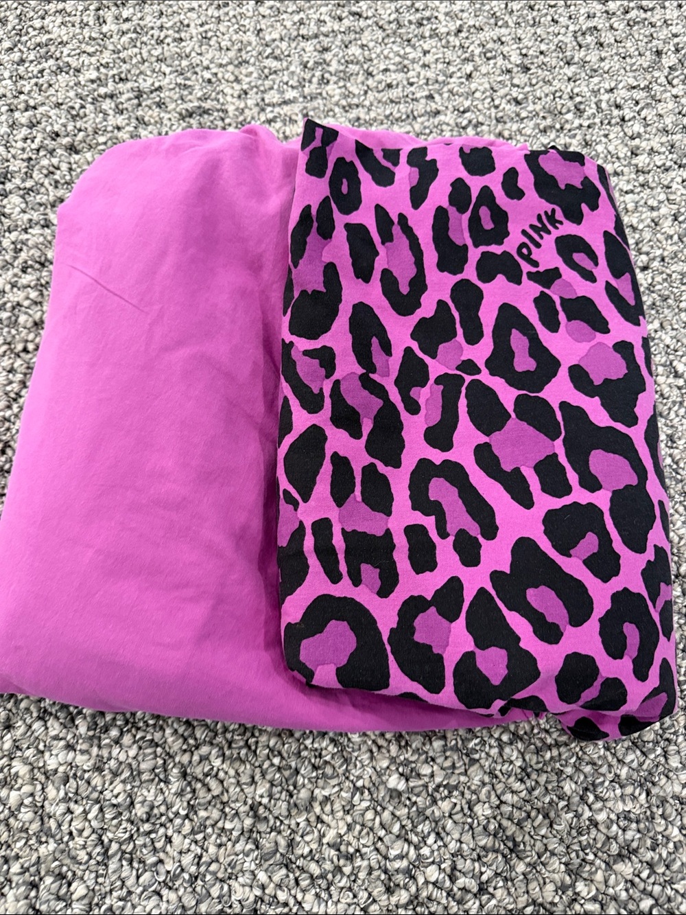 PINK Victoria's Secret Hot Pink & Black Leopard Print Bedding Set/ twin